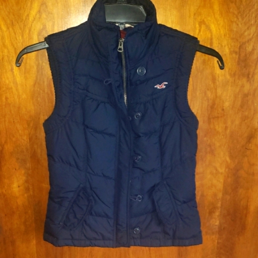 Hollister vest